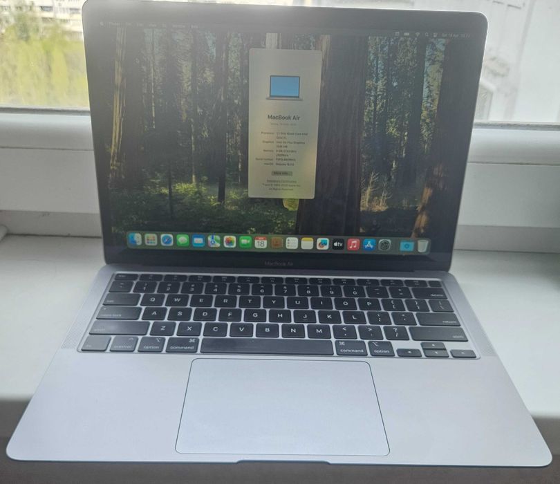Macbook Air Retina 2020 i5 Quad Core  в добро състояние
