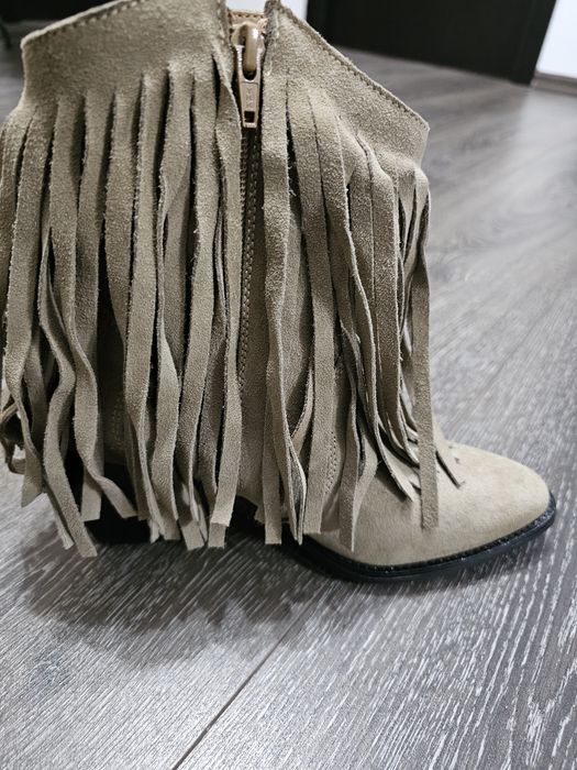 Vand incaltamine noua, piele, fabricata in Romania, toate modele sunt