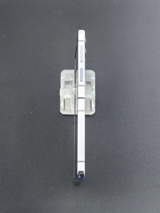 Samsung Galaxy Z Flip4  128 GB ID-cvp192