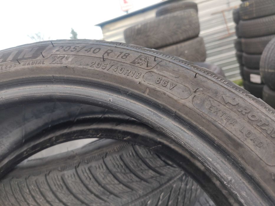 4бр Зимни гуми 205 40 18 - Michelin