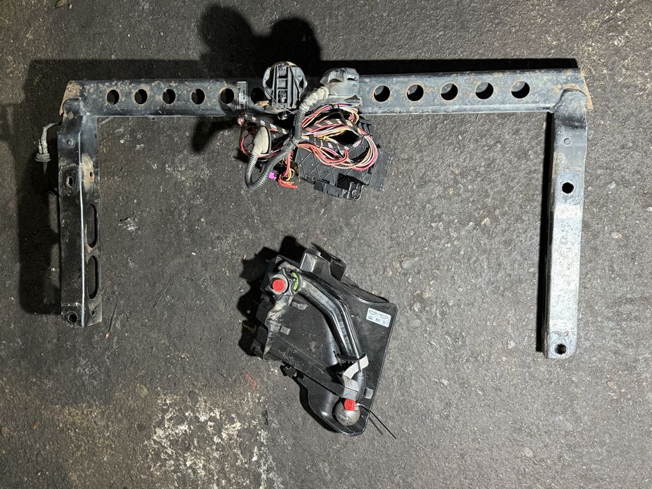 Audi A4 S4 B8 B8.5 Теглич комплект 8T0800491F