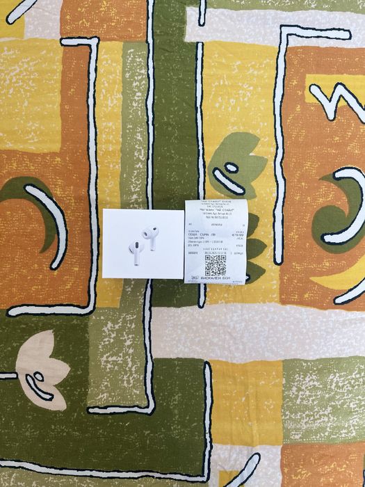 Оригинални Apple Airpods Pro 3 от Istyle 12м гаранция Като нови