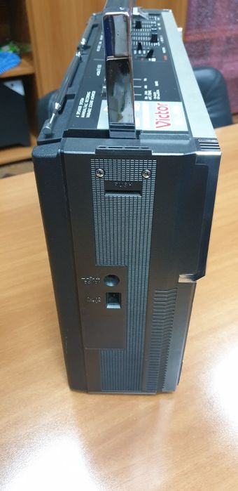 Продается магнитола Victor RC  838