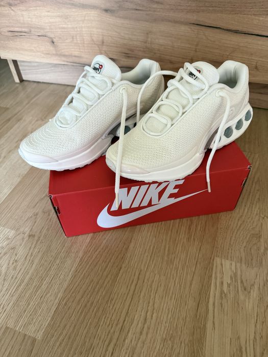 Дамски маратонки NIKE