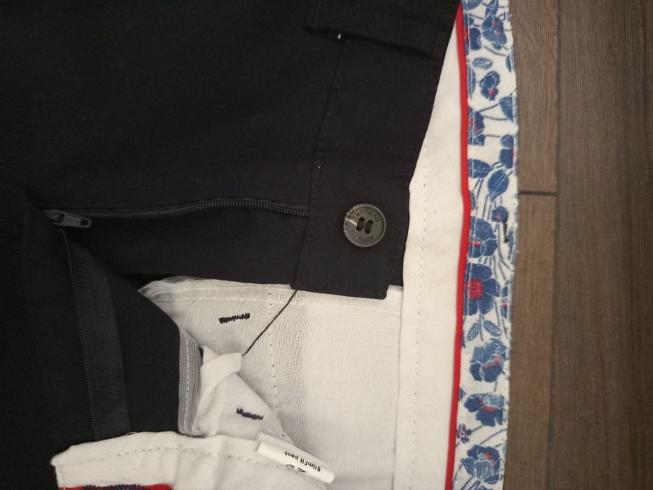 Pantaloni de stofa