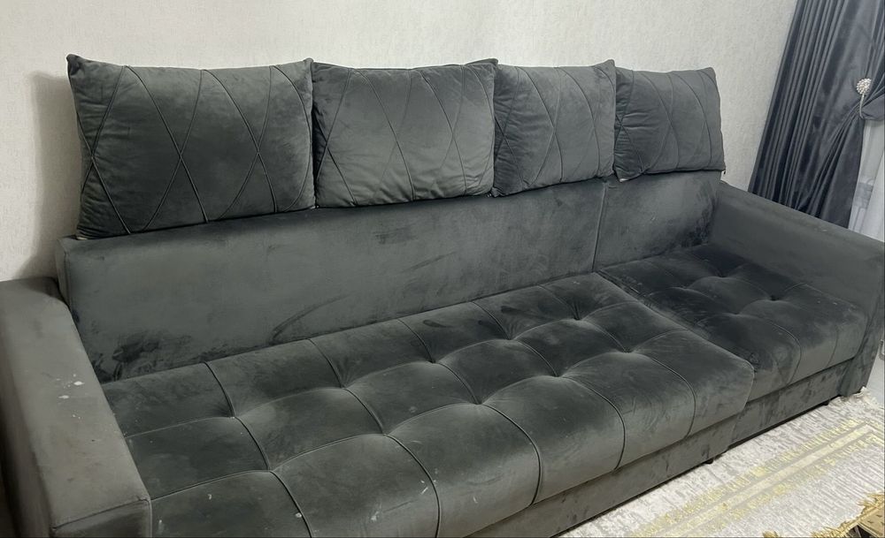Срочно продаю диван