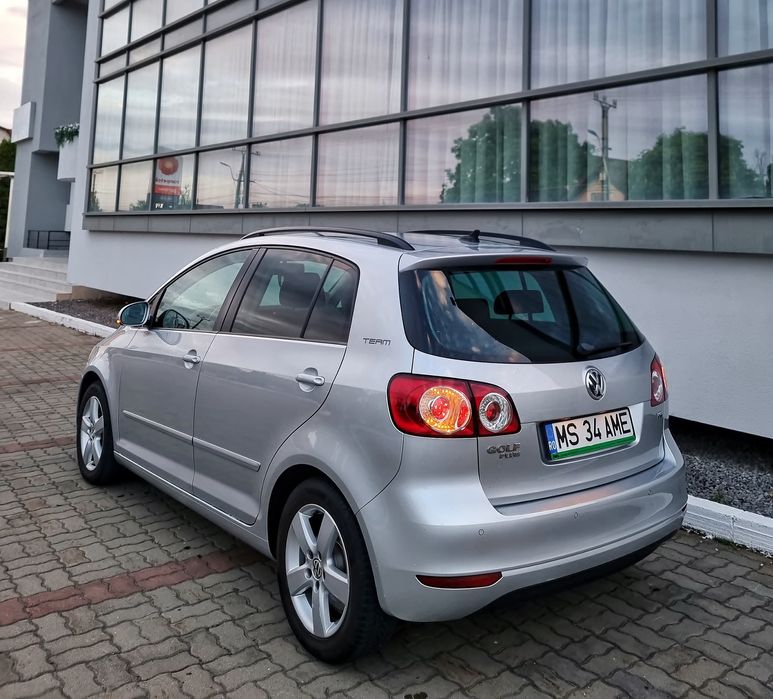 VOLKSWAGEN Golf 2010 — imagine 4