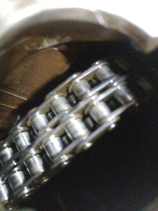 Мерседес 111матор 2.3.