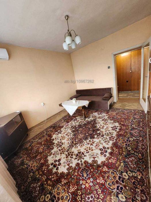 Тристаен апартамент на Идеален Център