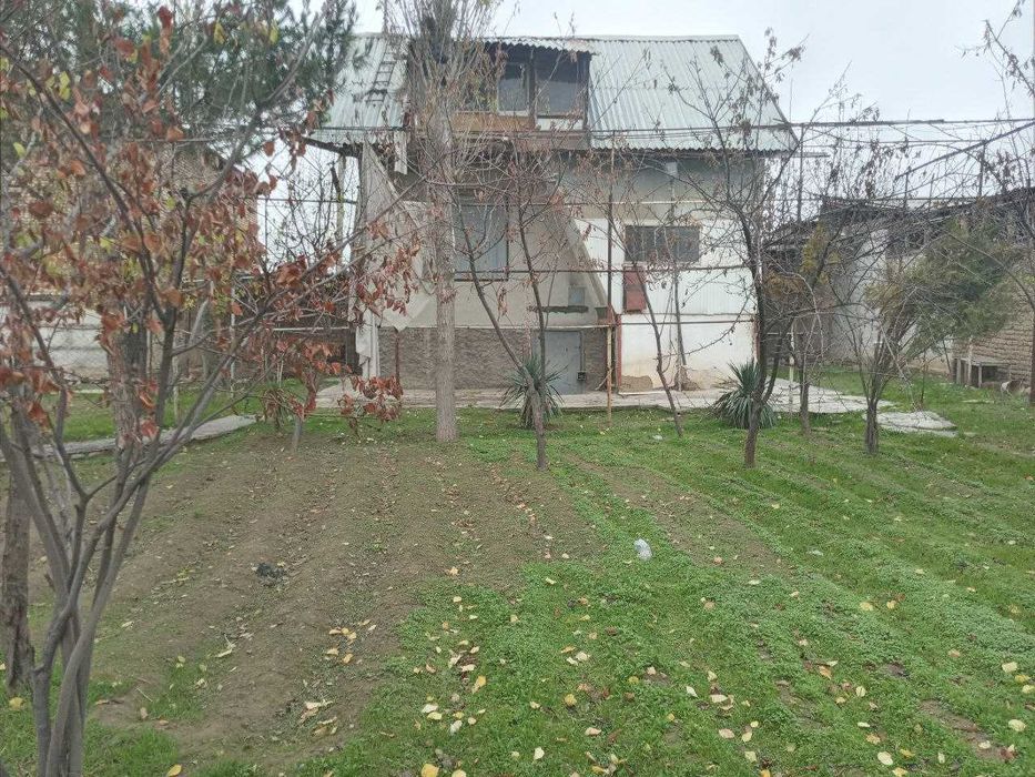 Dacha sotiladi Nazarbeda ili obmen moshinaga