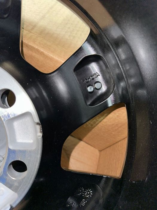 Оригинальный диск Тойота R17