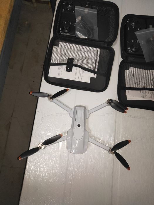 Продам новый дрон с 2 камерой