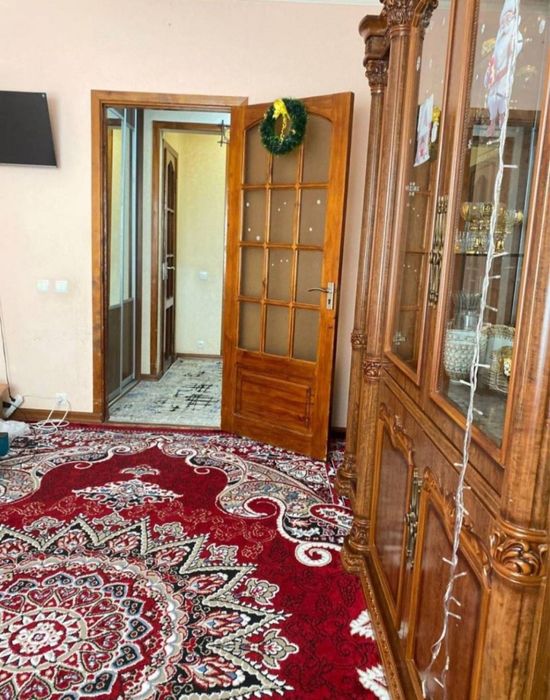 2/1/4 58м2 м-Феруза , ор-р Эко базар.