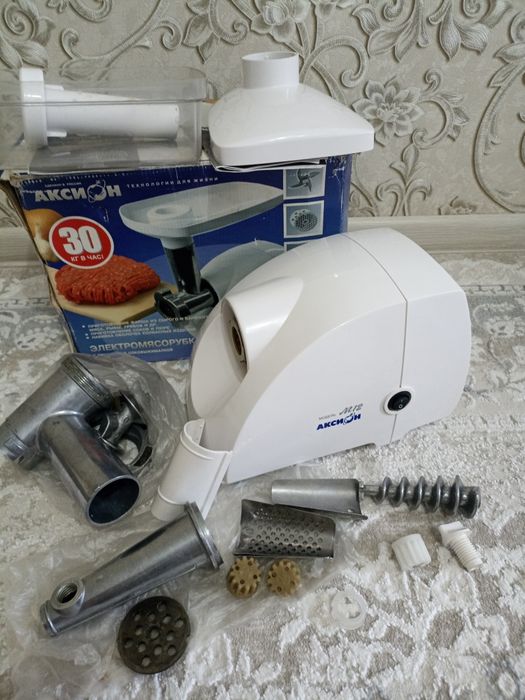Продам электромясорубку