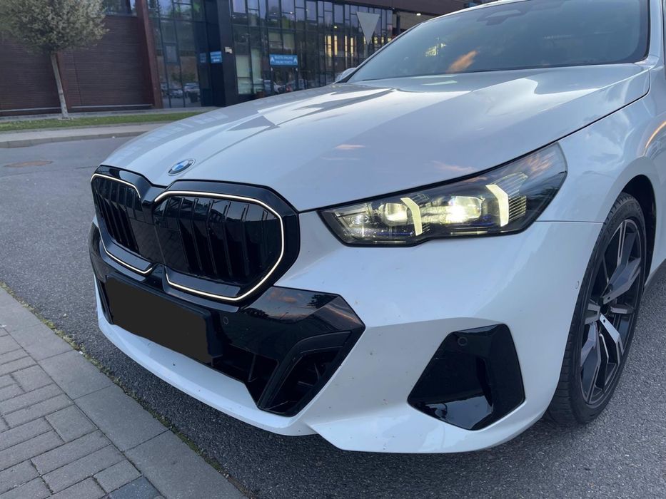 BMW 5 Series 2025 — imagine 4