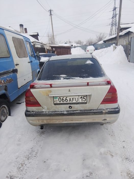 В разбор Мерседес с180 w 202