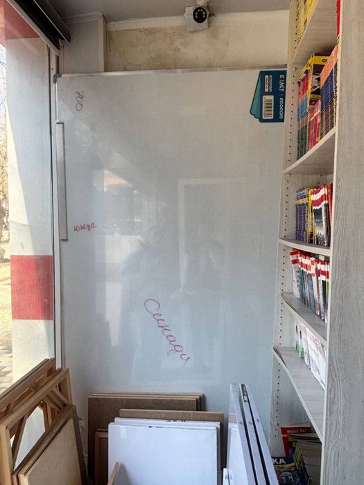 Школьная доска , купили в класс, но на 2-й день не понадобилась