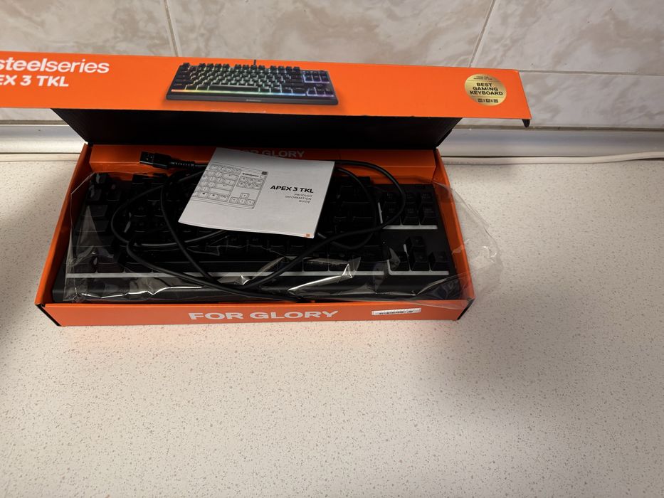 Tastatură APEX 3 TKL