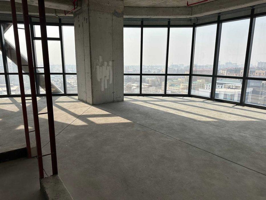 Нежилое помещение в PIRAMIT