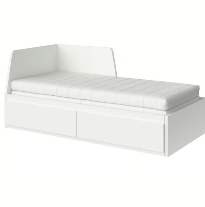 Pat/divan/canapea Ikea cu saltele in stare excelentă