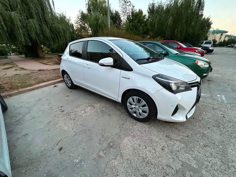 TOYOTA Yaris 2015 — imagine 2