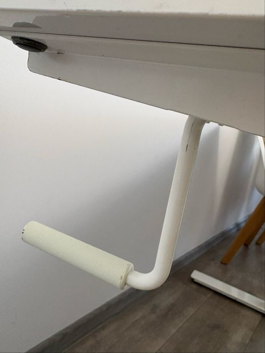 Birou reglabil IKEA SKARSTA