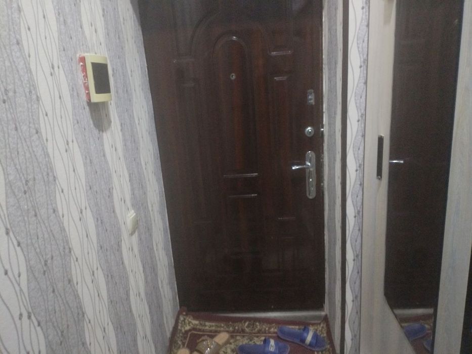 5-каватда жойлашган 1 хонали квартира ижарага берилади ОИЛАГА