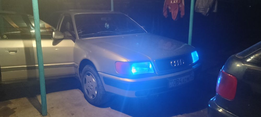 Ауди 100 с4 1993 год