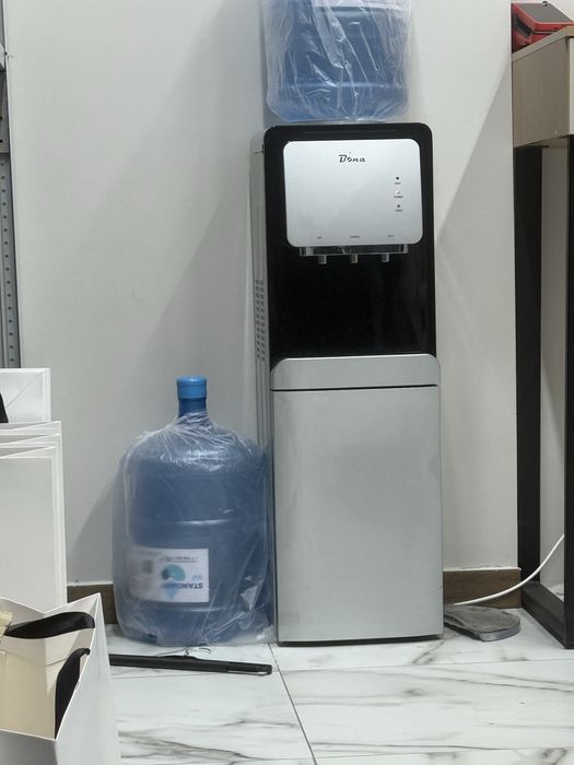 Кулер для воды Bona