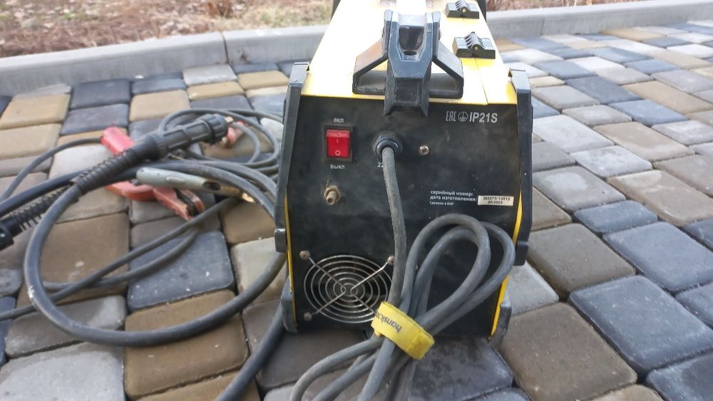 Срочно продам Сварочный аппарат