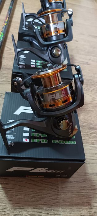 SET 3 Lansete Crap 3.90 4.0Lbs din 3 Tronsoane + 3 Mulinete FL EFB6000