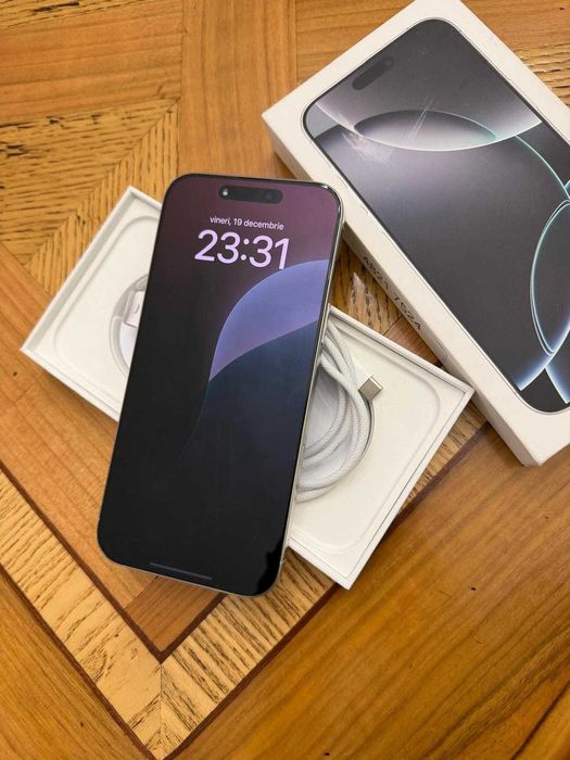 Phone 16 Pro Max / White Titanium / Baterie 100% / 1TB - Impecabil