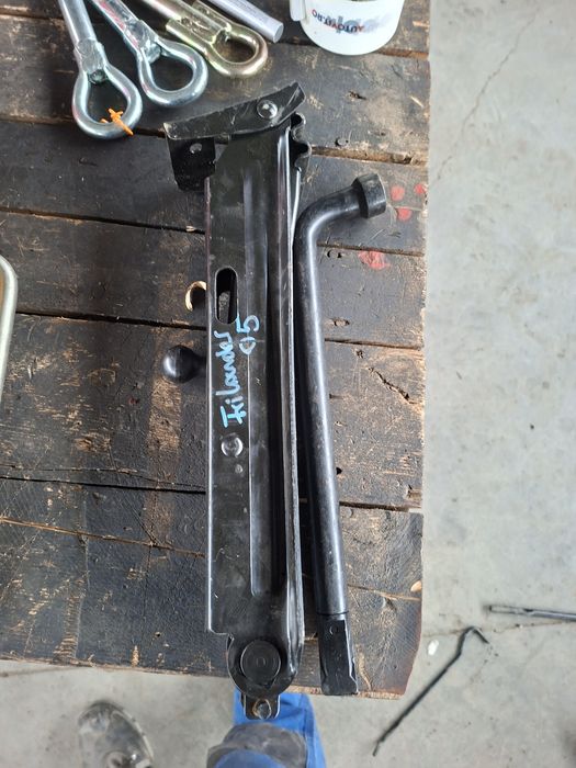 Cric cheie roti toyota,ford nissan l rover suzuki