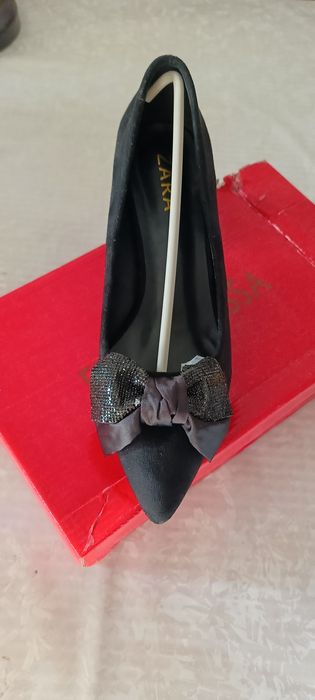 Продам женские туфли