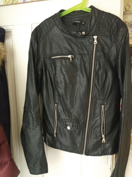 Дамско кожено яке stradivarius