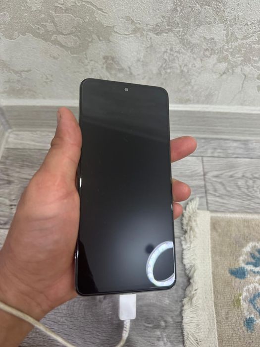 Продам Redmi not 11 pro 5 j