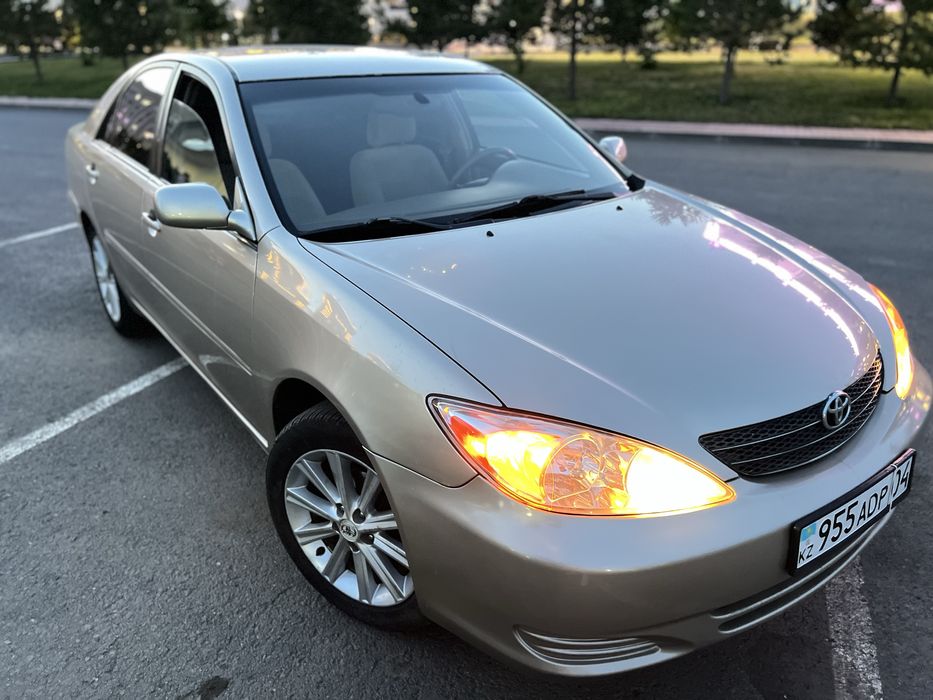 Продам живую Toyota camry