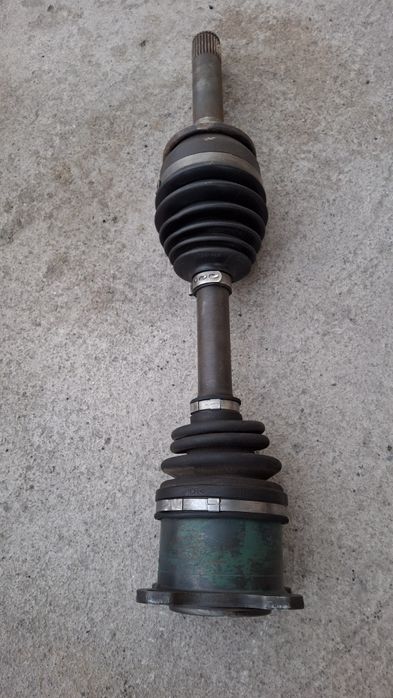 Передний правый привод Montero Sport