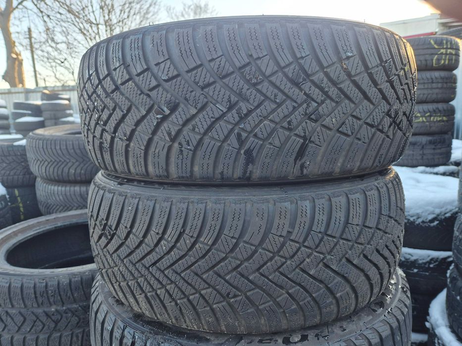 2 Anvelope de IARNA - 205/50/17 - HANKOOK - CA UNELE NOI DOT 2024