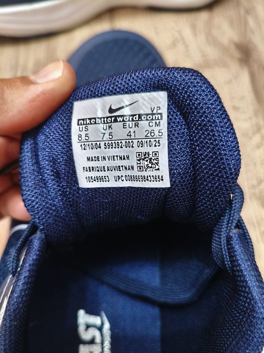 Продам новые кросовки Nike