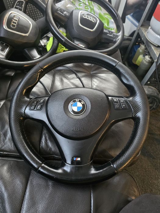 Volan M bmw e90 complet