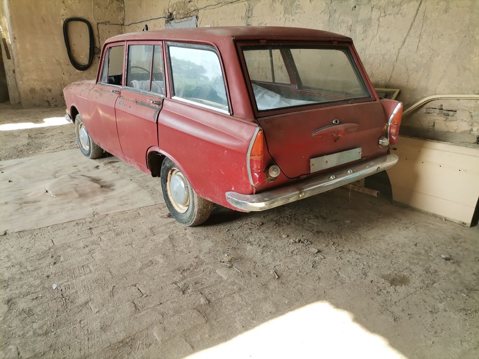 Москвич 408 комби с 2 врати