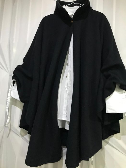 Trenciuri dama cape