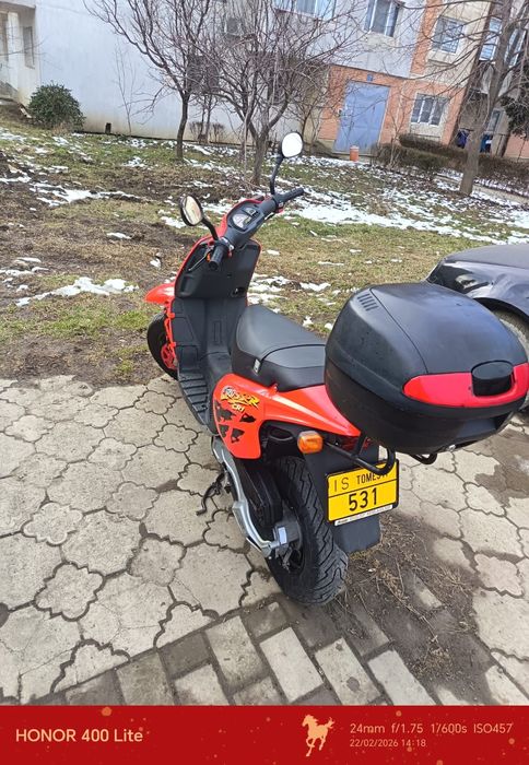 Vînzare scuter .