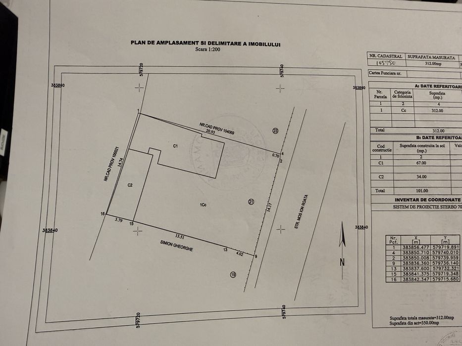 Vand teren cu casa batraneasca demolabila