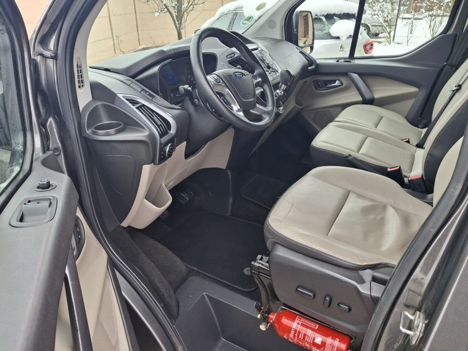 Ford Tourneo /transit custom loong 2.0 Full 2017 / Rate cu Buletinul
