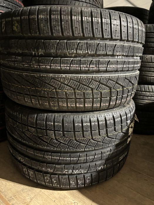 Anvelope 335/30/20 Pirelli iarna 2 buc noi