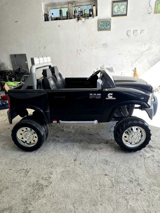Детски елекстрически пикап, Ram 3500 Dually, 12 Volt