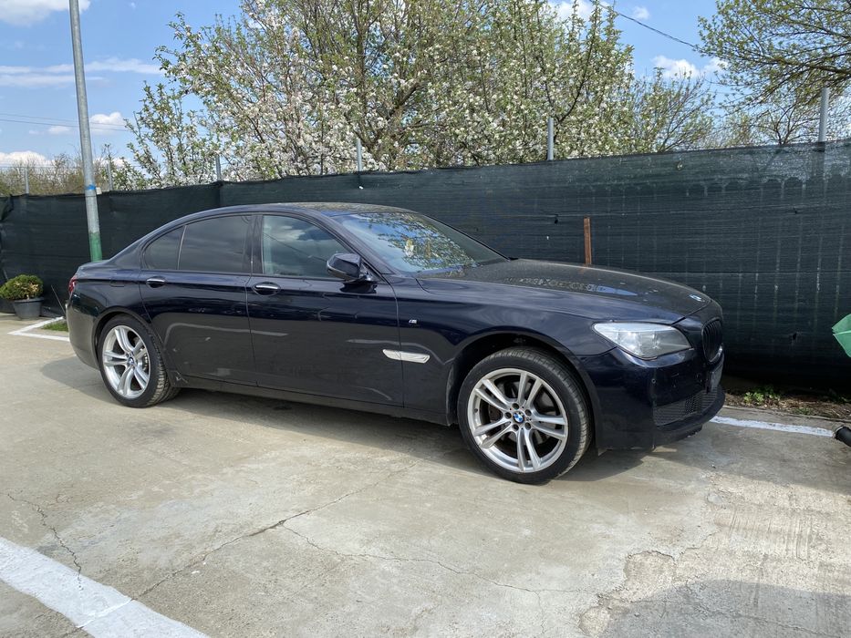 Fuzetă Stânga spate BMW seria 7 F01 2014