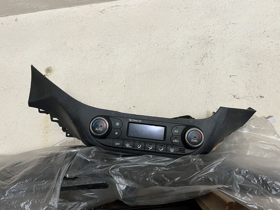 Kia Ceed 2012-2018  / Панел за климатроник